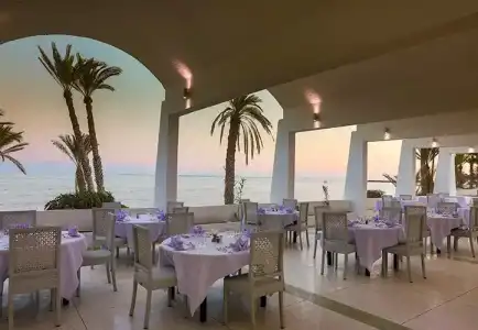 Hari Club Beach Resort - 5