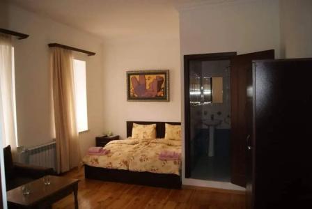 Bonjour Guest House - 11