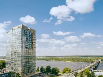 Radisson - 1