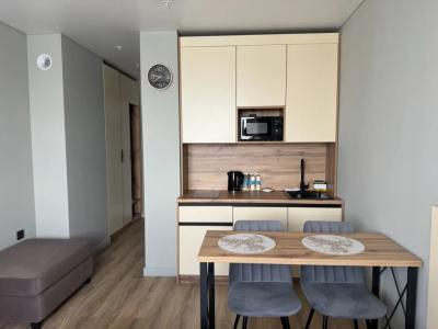 Vash Salut Apart - 181