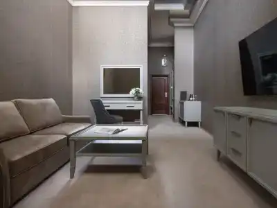 Zolotoy Delfin - 108