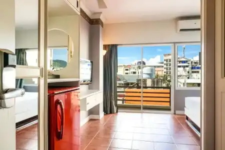 C&N Patong, Phuket - 6