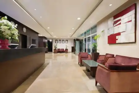 Ramada by Wyndham Abu Dhabi Downtown - 10
