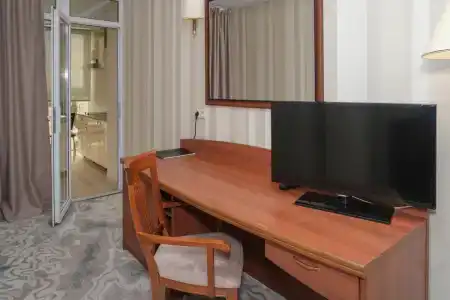 Pioner Lyuks - 182