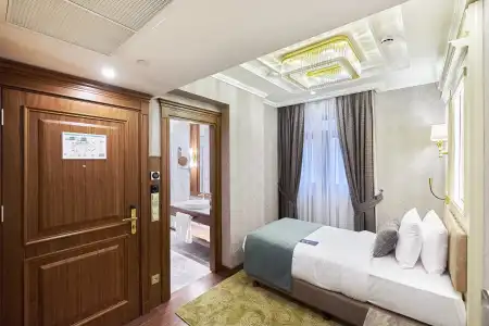 Aspera Golden Horn - 17