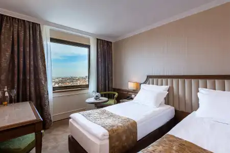 Astoria Grand - 28