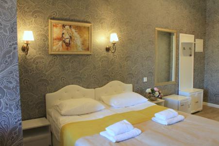 Art Nuvo Palace - 79