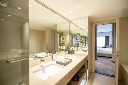 Crowne Plaza BANGKOK LUMPINI PARK by IHG - 18
