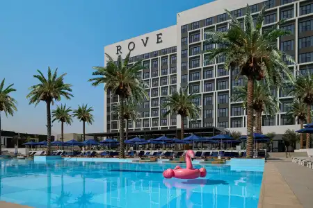 Movenpick Resort Al Marjan Island - 2