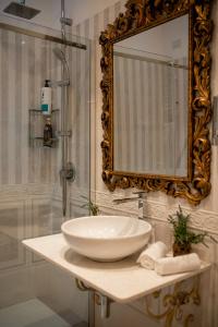 Impero Vaticano Suites Guest House - 205