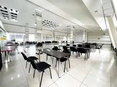 Forum Plaza - 18