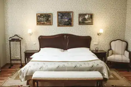 Gloria Business - 124