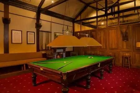 The Hill Club - 9