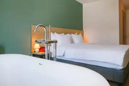 Intourist - 23