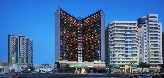 Wyndham Garden Ajman Corniche - 2
