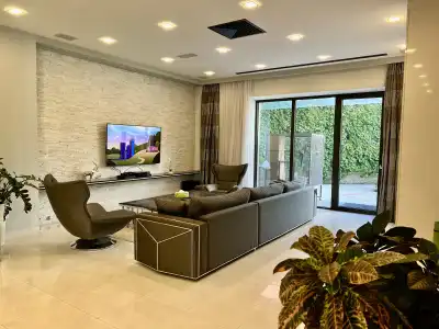 Luxury Villa With Pool and Jacuzzi - 41