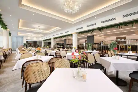 Plaza Spa Resort - 10