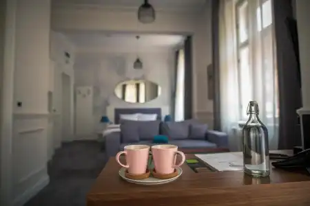 Public House - 7
