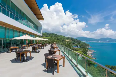 Wyndham Grand Phuket Kalim Bay - 10