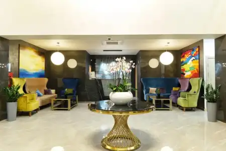 Central Palace Halal - 26