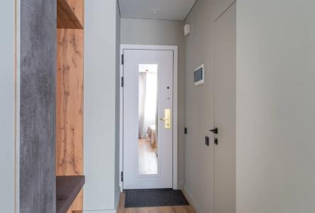 Vash Salut Apart - 79