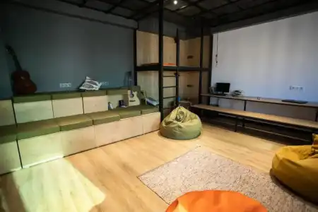 Kantar Hostel - 37