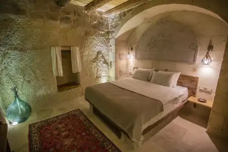 Doda Artisanal Cave +14 adults only - 4