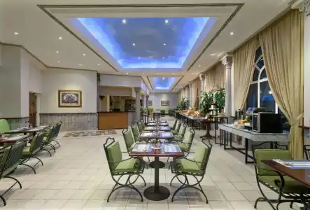 Radisson Blu, Muscat - 10