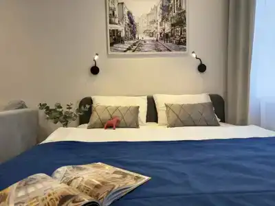 Travelto Petrovskiy Park - 125