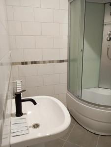 Bestuzhev Gostinica - 84