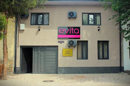 Mini Evita - 1