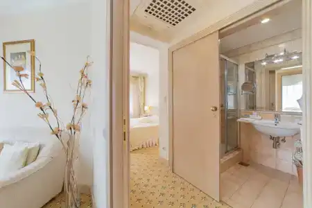 Grand Valentina - 55