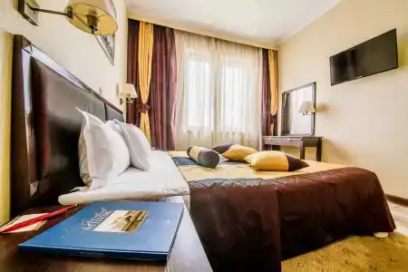 Hotel - 57