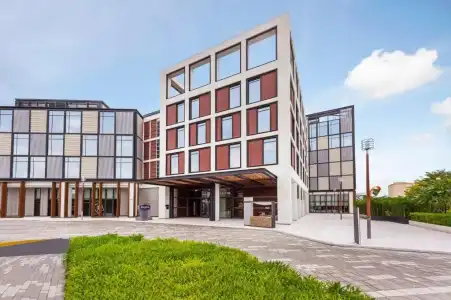 Hampton by Hilton Dubai Al Seef - 0