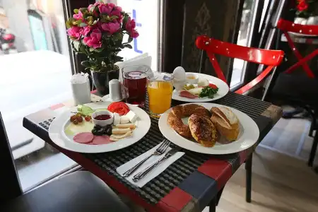 MAXWELL Boutique-hotel - 9