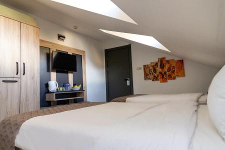 Galley Mini-hotel - 25