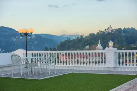 The Grand Kandyan - 25