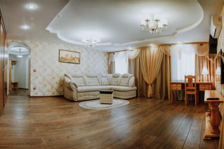 Postoyaly Dvor - 13
