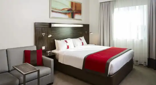 Holiday Inn Express Internet City, an IHG - 6