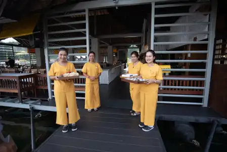 500Rai Floating Resort - Khao Sok National Park - 4