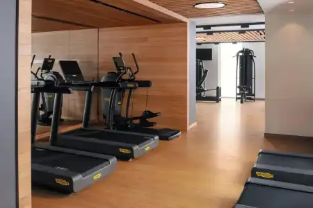 Courtyard By Marriott - 39