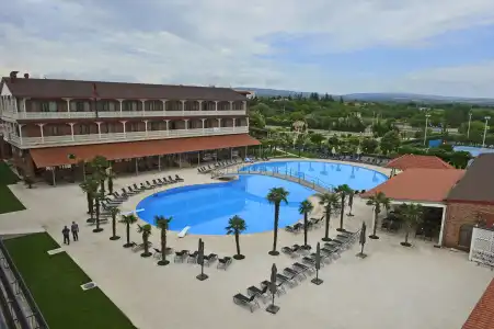 Ambassadori Kachreti Golf Resort - 11