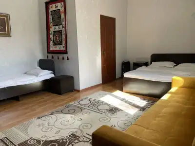 Almaty Five Seasons&Hostel - 25