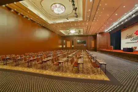 Grand Cevahir Convention Center - 6