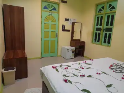 Kuri Tourist Guest House - 10