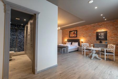 Art Club Suites - 104