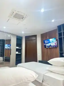 Atour - 41