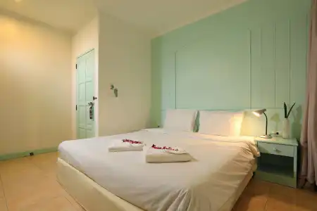 Gorgeous Boutique Room - 14