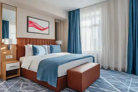 Ramada by Wyndham - 17