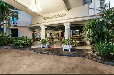 Romeo Palace - 3